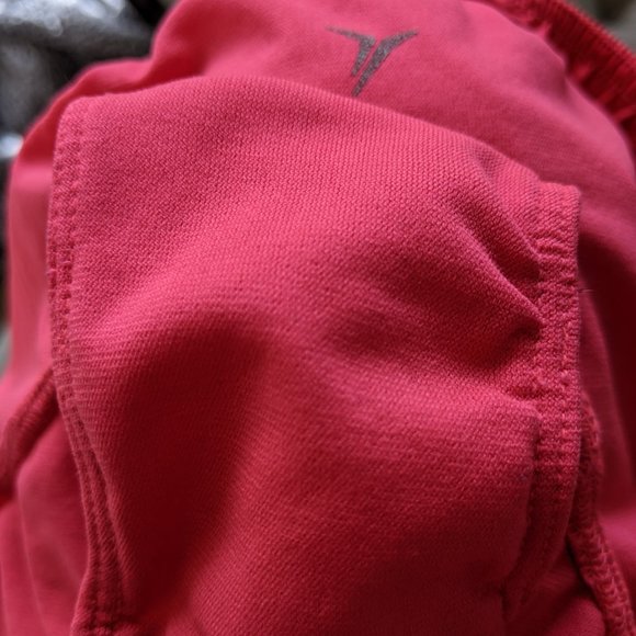 Old Navy Active Shorts - Picture 5 of 8